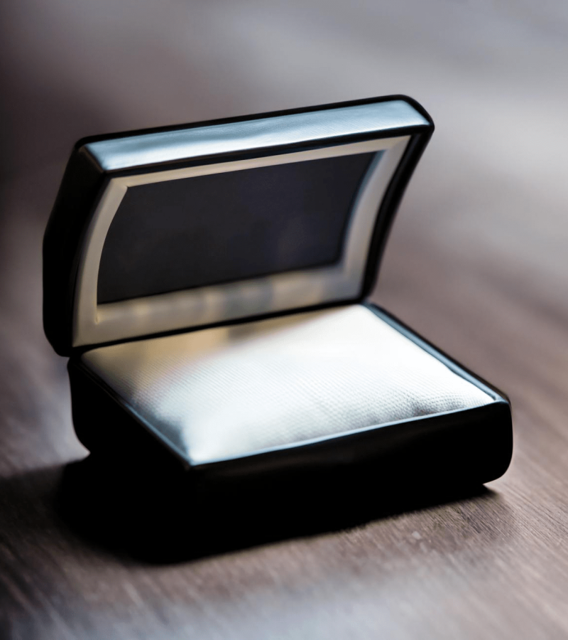 open-black-empty-jewelry-box-mockup-template-bijouterie-sale-advertisement-ai-generative_87543-22007-min